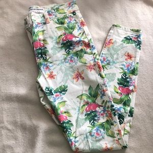 🌺 Spring Jeans sz 27 super cute! American Apparel